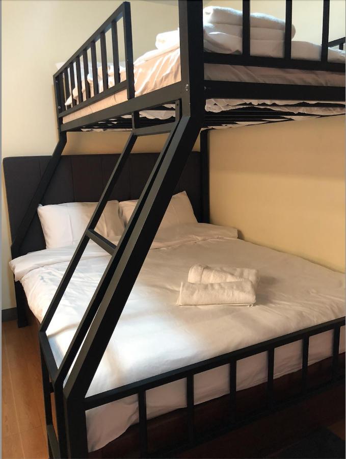 Anicia Guesthouse Rooms Paranaque City Eksteriør bilde