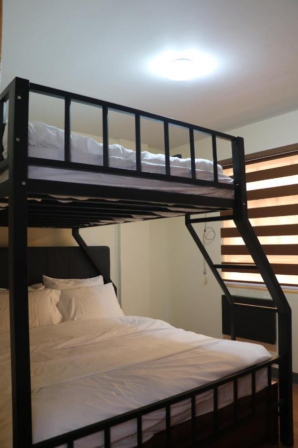 Anicia Guesthouse Rooms Paranaque City Eksteriør bilde