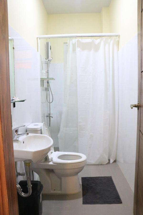 Anicia Guesthouse Rooms Paranaque City Eksteriør bilde